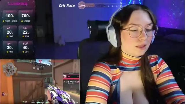 Image 12 of moaning___lisa Stream on Chaturbate on 7 days ago