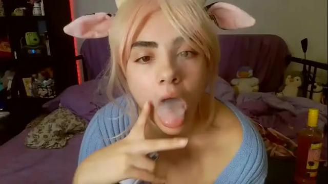 Image 8 of mochi_rainbow Stream on Chaturbate on 14 months ago