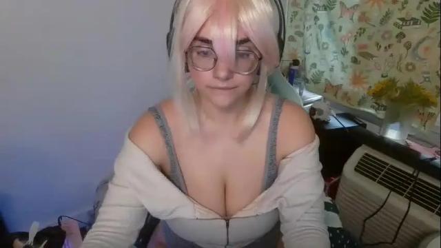 Image 10 of mochi_rainbow Stream on Chaturbate on 2 months ago