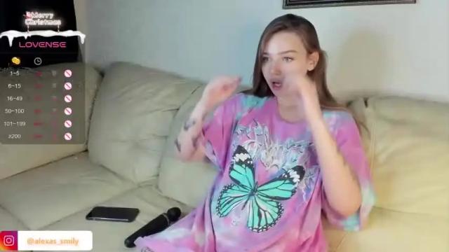 Image 3 of model_la_ Stream on Chaturbate on 22 months ago