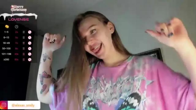 Image 4 of model_la_ Stream on Chaturbate on 22 months ago