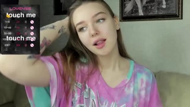 Image 7 of model_la_ Stream on Chaturbate on 22 months ago