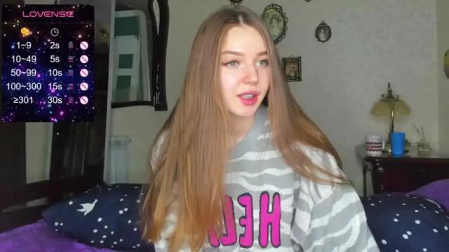 Thumbnail 1, model_la_'s Stream at Chaturbate, 21 months ago