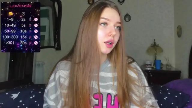 Image 8 of model_la_ Stream on Chaturbate on 21 months ago