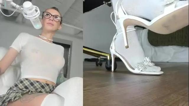 Image 10 of modeljenlynn Stream on Chaturbate on 6 months ago