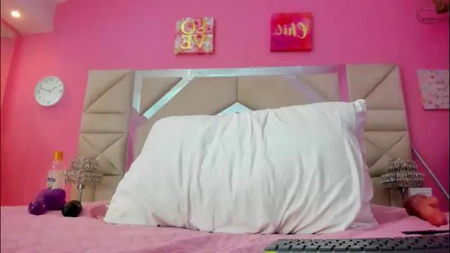 Image 2 of models_sophia Stream on Chaturbate on 1 month ago