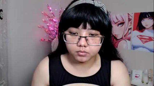 Image 6 of moertomlly Stream on Chaturbate on 29 days ago