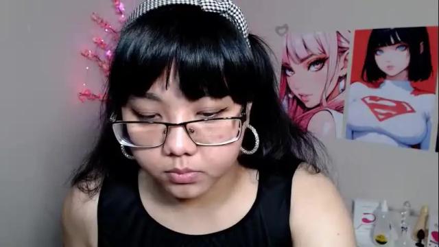 Image 12 of moertomlly Stream on Chaturbate on 22 days ago