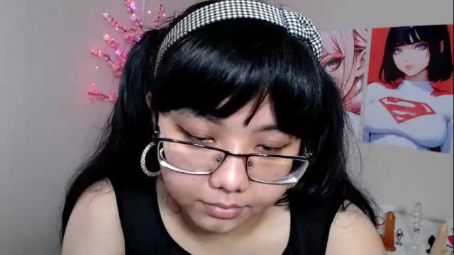 Image 6 of moertomlly Stream on Chaturbate on 21 days ago