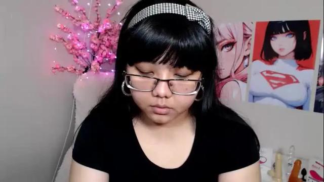 Image 12 of moertomlly Stream on Chaturbate on 18 days ago