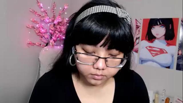 Image 4 of moertomlly Stream on Chaturbate on 18 days ago