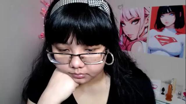 Image 8 of moertomlly Stream on Chaturbate on 15 days ago
