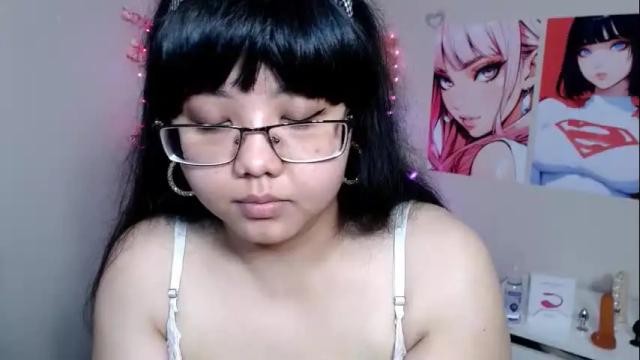 Image 3 of moertomlly Stream on Chaturbate on 14 days ago