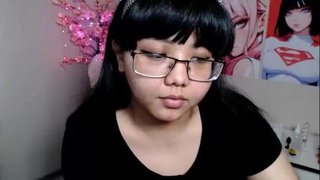 Image 6 of moertomlly Stream on Chaturbate on 11 days ago