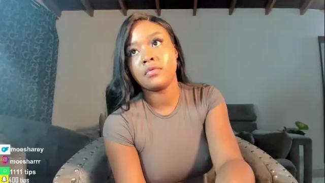 Image 12 of moesha_rey Stream on Chaturbate on 1 month ago
