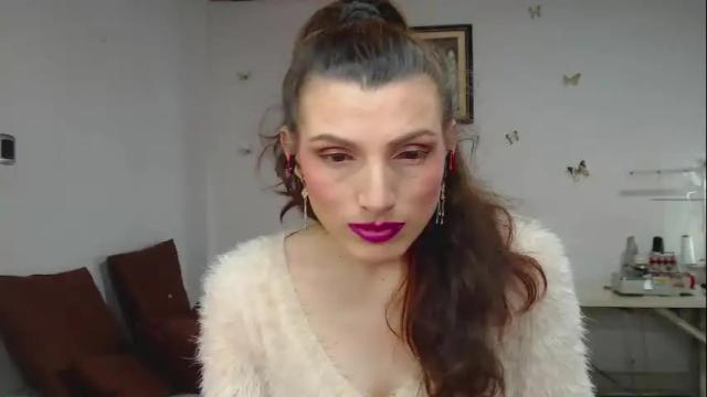 Image 11 of moira_hot Stream on Chaturbate on 3 days ago