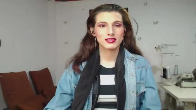 Image 2 of moira_hot Stream on Chaturbate on 1 month ago