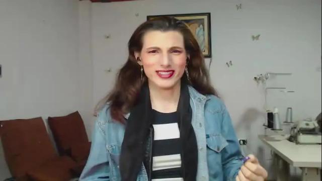 Image 3 of moira_hot Stream on Chaturbate on 1 month ago