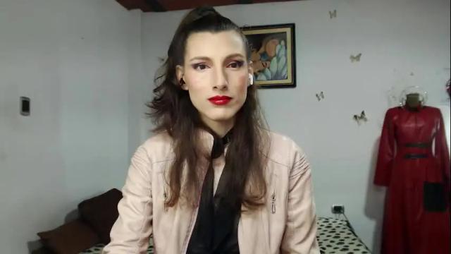 Image 7 of moira_hot Stream on Chaturbate on 1 month ago