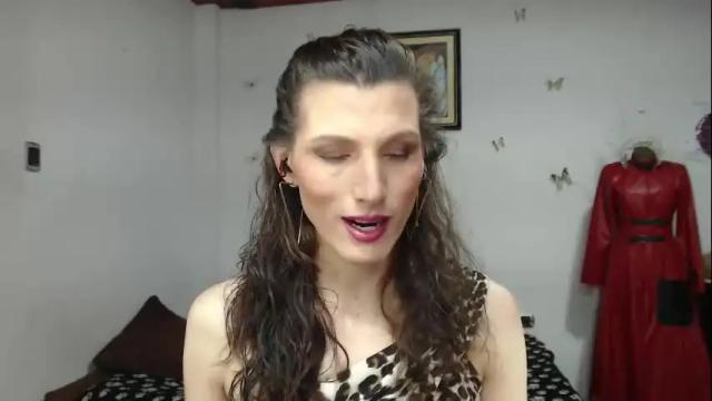 Image 3 of moira_hot Stream on Chaturbate on 1 month ago