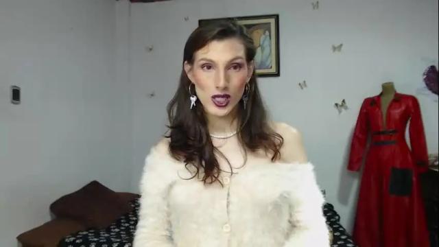 Image 10 of moira_hot Stream on Chaturbate on 1 month ago