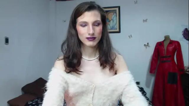 Image 12 of moira_hot Stream on Chaturbate on 1 month ago