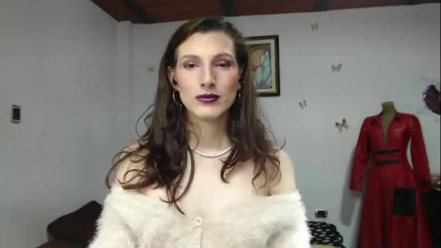 Image 2 of moira_hot Stream on Chaturbate on 1 month ago