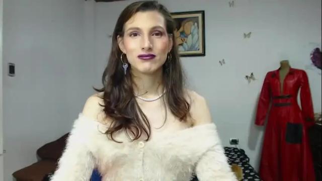 Image 7 of moira_hot Stream on Chaturbate on 1 month ago