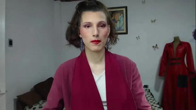 Image 10 of moira_hot Stream on Chaturbate on 1 month ago