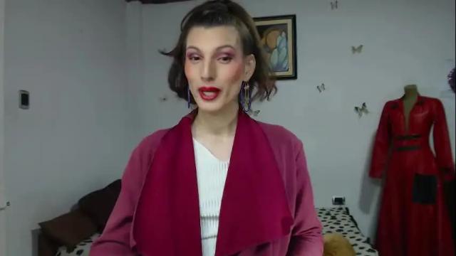 Image 8 of moira_hot Stream on Chaturbate on 1 month ago