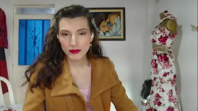 Image 12 of moira_hot Stream on Chaturbate on 29 days ago