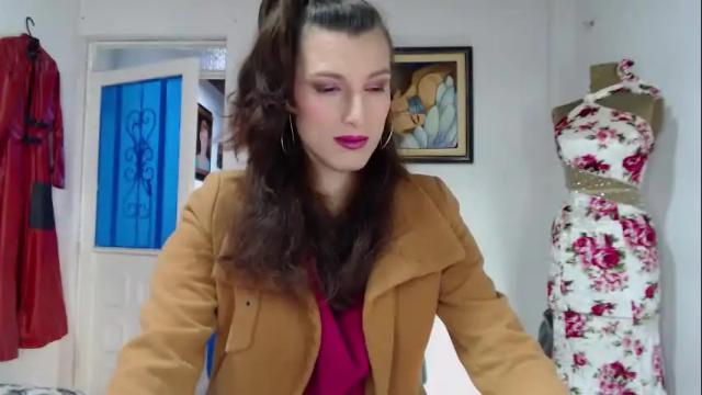 Image 8 of moira_hot Stream on Chaturbate on 28 days ago