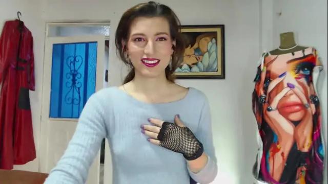 Image 3 of moira_hot Stream on Chaturbate on 25 days ago