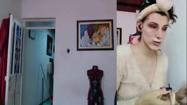 Image 10 of moira_hot Stream on Chaturbate on 23 days ago