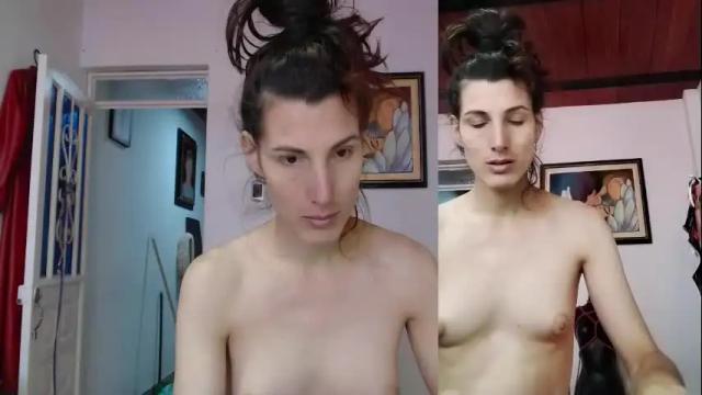 Image 2 of moira_hot Stream on Chaturbate on 23 days ago