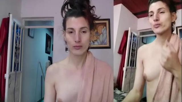 Image 4 of moira_hot Stream on Chaturbate on 23 days ago