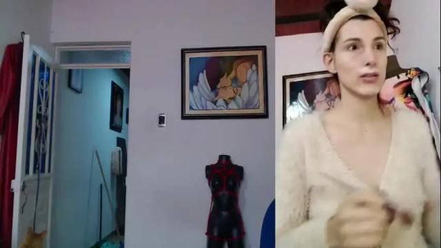 Image 7 of moira_hot Stream on Chaturbate on 23 days ago