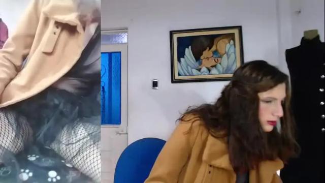 Image 11 of moira_hot Stream on Chaturbate on 21 days ago