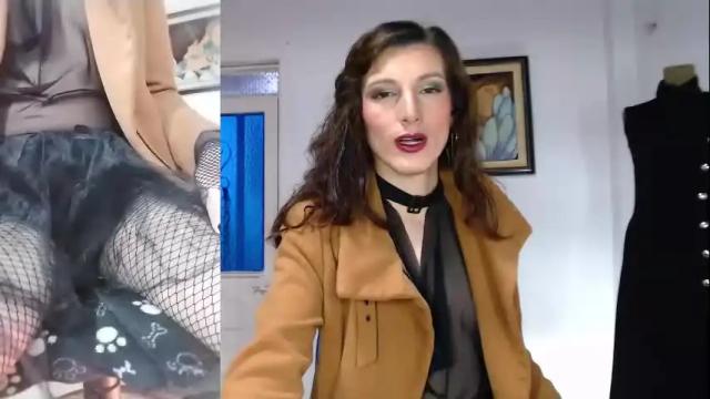 Image 8 of moira_hot Stream on Chaturbate on 21 days ago