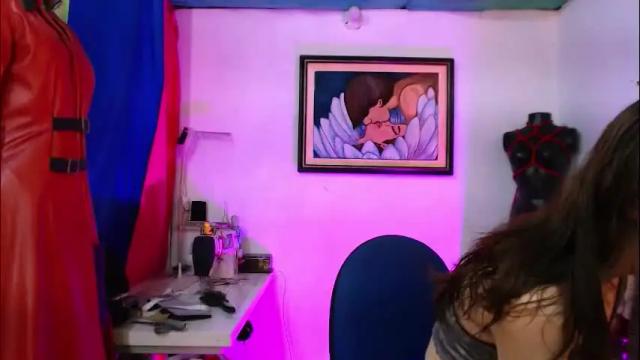 Image 12 of moira_hot Stream on Chaturbate on 2 days ago
