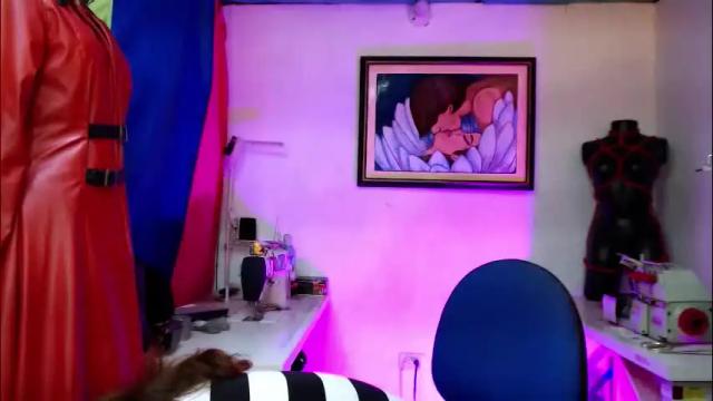Image 2 of moira_hot Stream on Chaturbate on 1 day ago