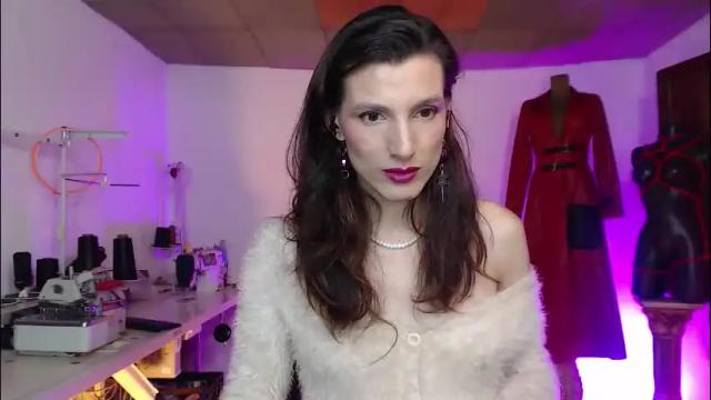 Image 6 of moira_hot Stream on Chaturbate on 4 months ago