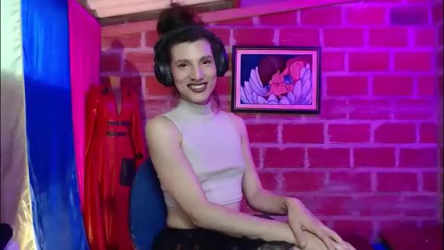 Image 10 of moira_hot Stream on Chaturbate on 3 months ago