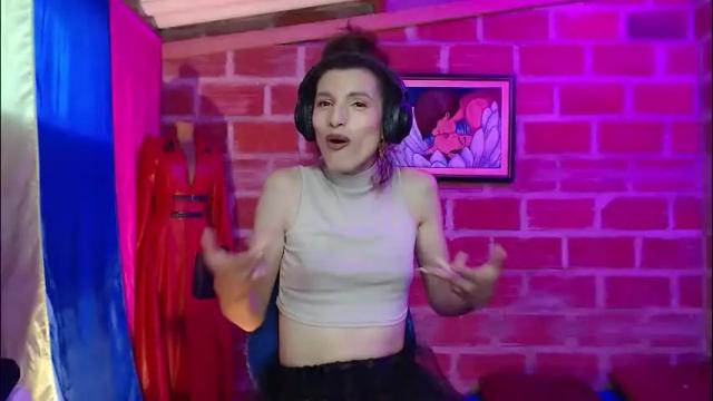 Image 11 of moira_hot Stream on Chaturbate on 3 months ago