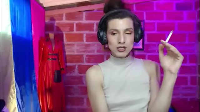 Image 3 of moira_hot Stream on Chaturbate on 3 months ago