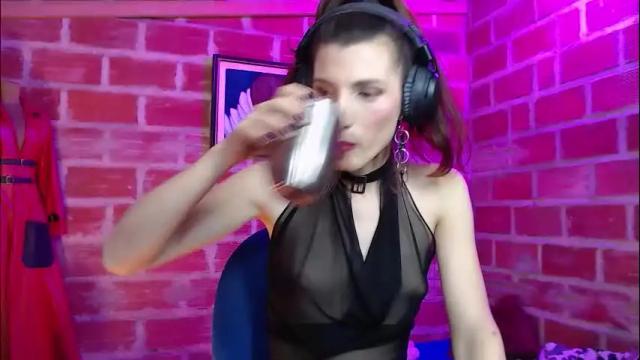 Image 3 of moira_hot Stream on Chaturbate on 3 months ago