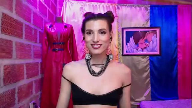 Image 4 of moira_hot Stream on Chaturbate on 3 months ago