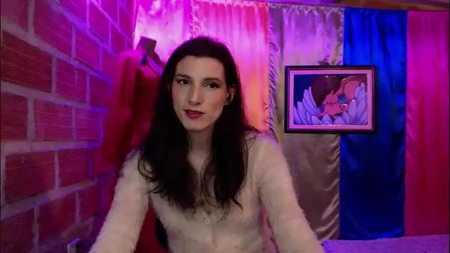 Image 8 of moira_hot Stream on Chaturbate on 2 months ago