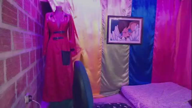 Image 4 of moira_hot Stream on Chaturbate on 2 months ago