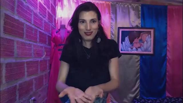 Image 3 of moira_hot Stream on Chaturbate on 1 month ago